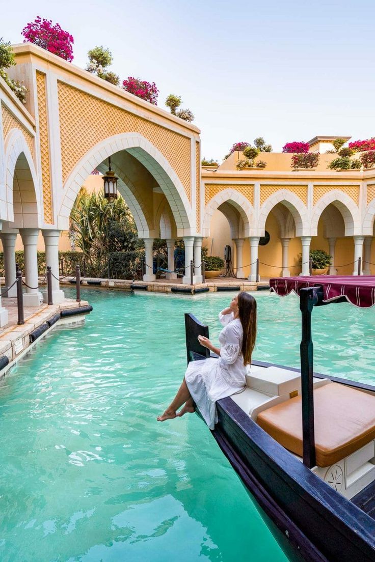 7 Epic Instagrammable Places in Abu Dhabi You Can't Miss